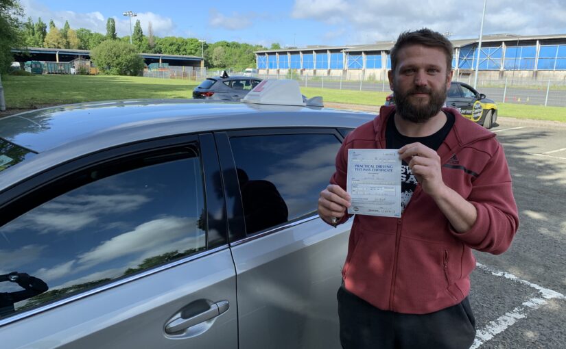 Taking proffesional driving lesson Vs private lessons
